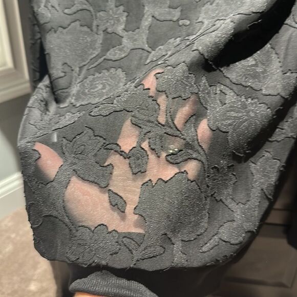 Lace black jacket size medium! Loose band bottom! Sheer !! - Picture 5 of 10